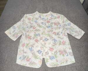 Vintage Katie Brooke Short Sleeve Floral Button Up Blouse
